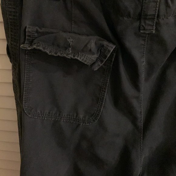 Merona vintage cargo & capri pants in one size 12 - Picture 8 of 14